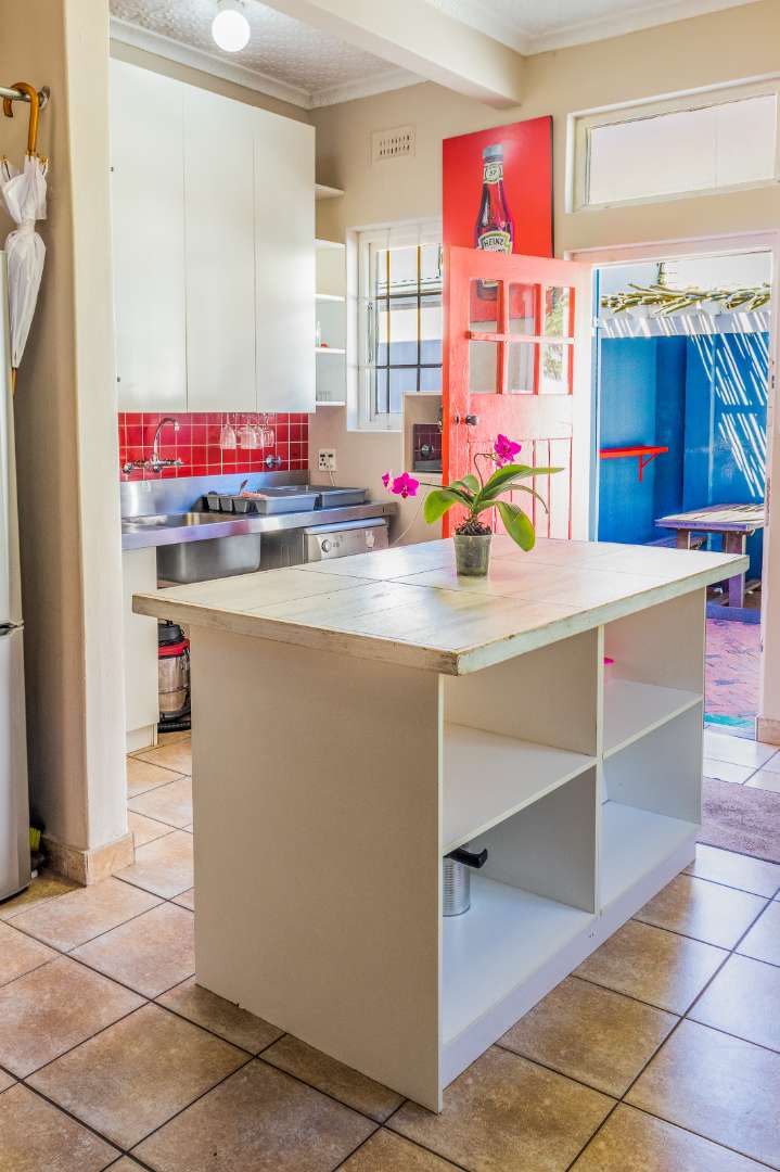 6 Bedroom Property for Sale in Mowbray Western Cape